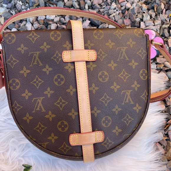 ❌❌SOLD ❌❌LOUIS VUITTON Crossbody bag - Picture 4 of 17